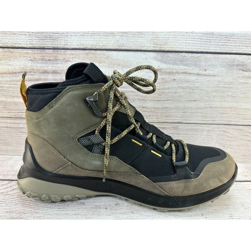 ECCO Ultra Terrain Waterproof Mid-cut Hiking Boot Mens Size 9-9.5 Tarmac Leather